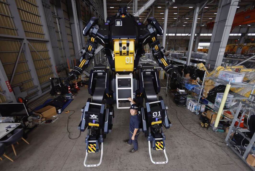 ساخت ربات 3 میلیون دلاری با ارتفاع 4.5 متر توسط استارت آپ ژاپنی
